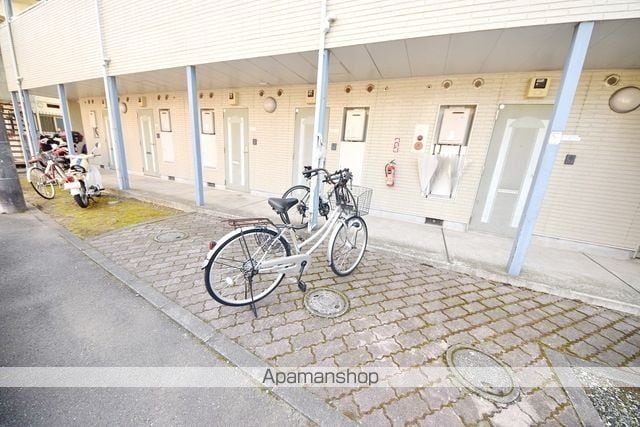 レオパレスグリーンヒルズ上水本町の玄関写真