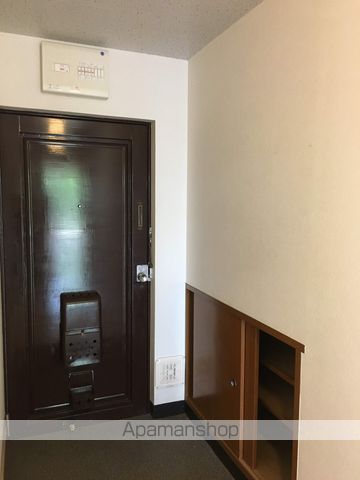 秋葉山マンション[1LDK/47m2]の玄関