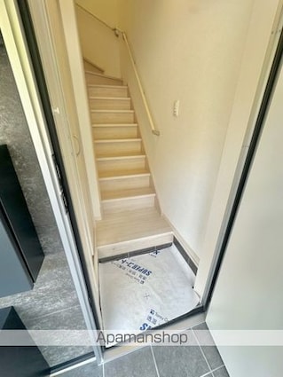 滋賀県東近江市八日市清水２丁目[1LDK/40.42m2]の玄関