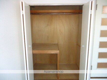 ルエメゾンロワール白木原[1R/17.68m2]の収納