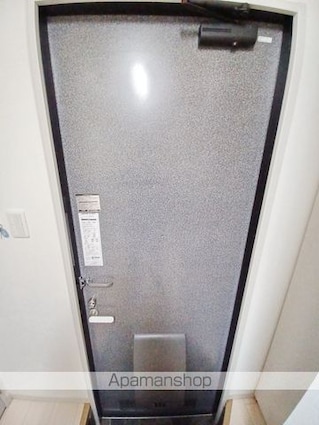 ウエストハイツＤ棟[1K/24.71m2]のエントランス1