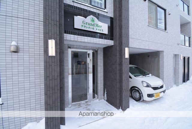 グランメールメイビスの玄関写真