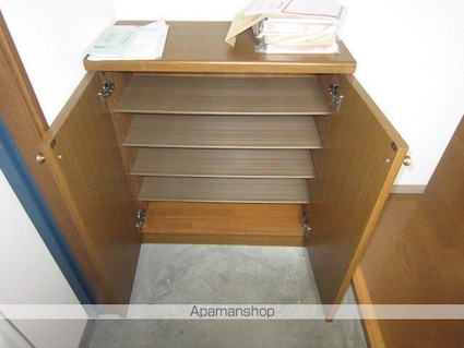 風雅館[3LDK/80.01m2]の玄関