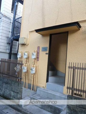 第2コーポ神宮の玄関写真