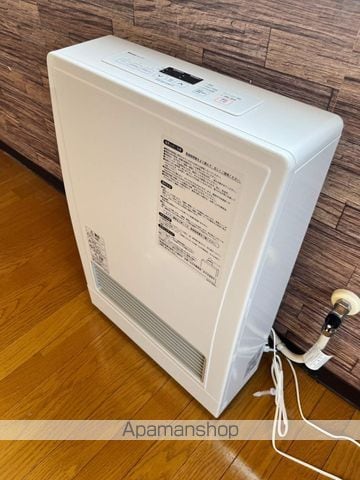メイプル八番館の内装写真