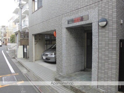 東京都杉並区高円寺南３丁目[1R/22.62m2]のエントランス