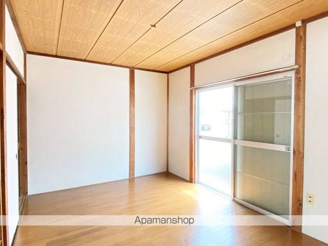磐田市 1階建 築52年の内装写真