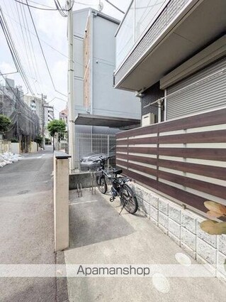 東京都新宿区高田馬場３丁目[1K/25.76m2]の外観2