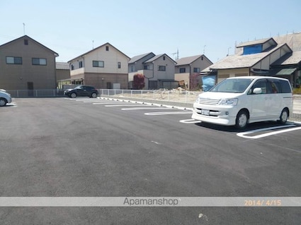 リアン　メゾン[1LDK/42.63m2]の駐車場1