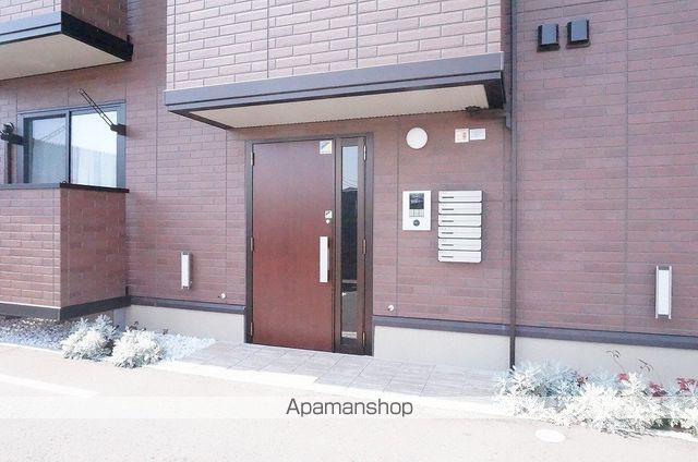 NOBLE GARDEN Eの玄関写真