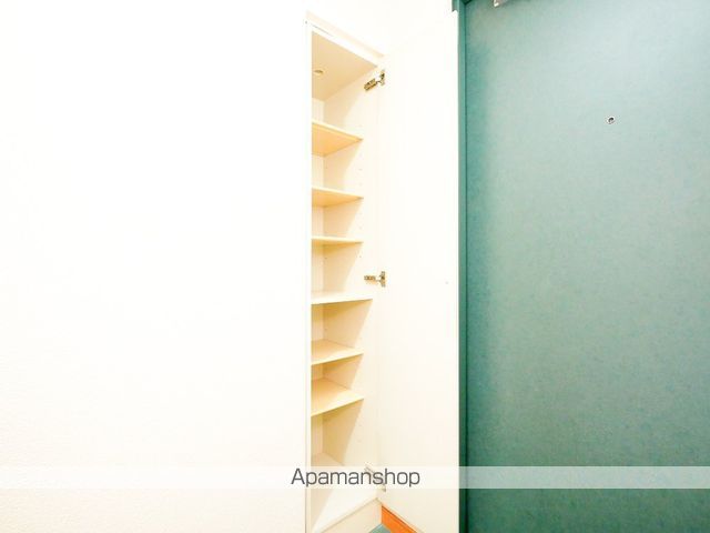 CANVASSすすきのの内装写真