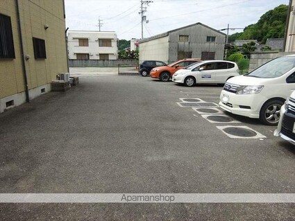 ラウンド．１[3K/52.54m2]の駐車場