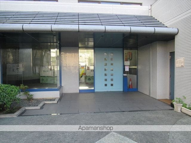 ハイネスベルシモンLーPORTの玄関写真