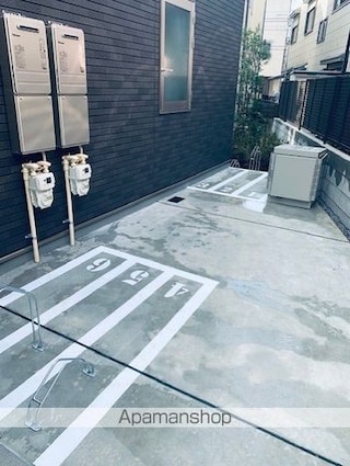 ヴィアロ高砂レジデンス[1K/20.01m2]の駐車場