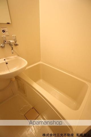 メゾンエクレーレ北35条の内装写真