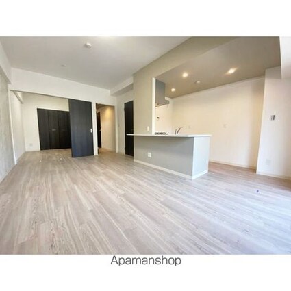 ＧＲＡＮＤＵＫＥ千代田ｒｅｇａｒｉａ[1LDK/42.72m2]のリビング・居間1