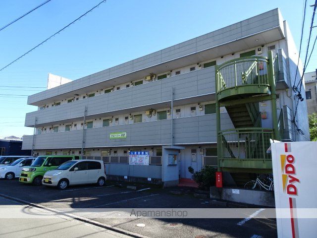 グローリー尚徳の外観写真