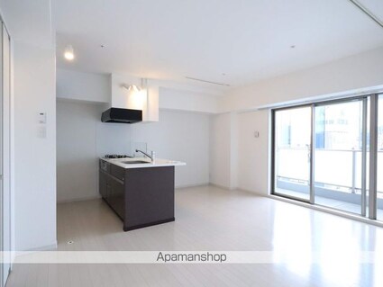 ファーストレジデンス栄[1LDK/48.46m2]のリビング・居間