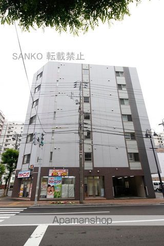 カルフール大通東の外観写真