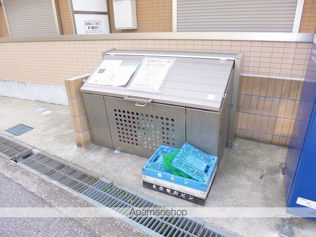 【千葉市花見川区幕張本郷のマンションの写真】