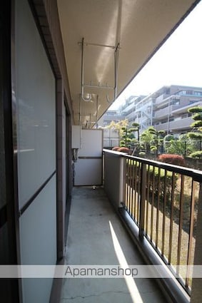アクシス緑ヶ丘　[3DK/57.2m2]のバルコニー