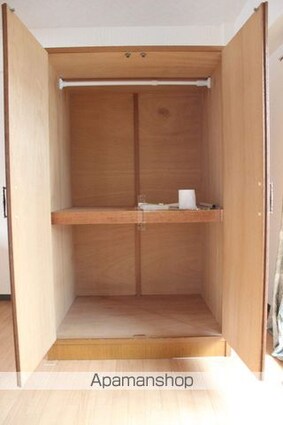 メイゾン西港[1R/20.14m2]の収納