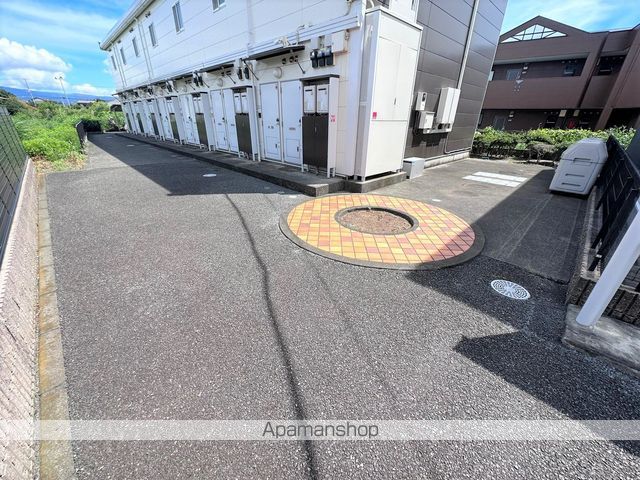 御殿場線 大岡駅 徒歩18分 2階建 築23年の玄関写真