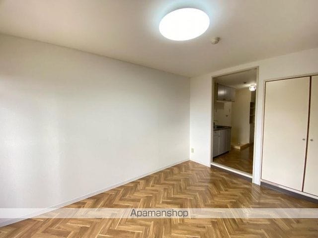 カレッジシティハイツの内装写真