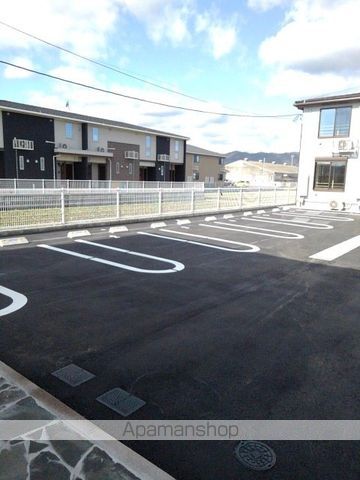 ラベンダーＢ[1K/32.43m2]の駐車場