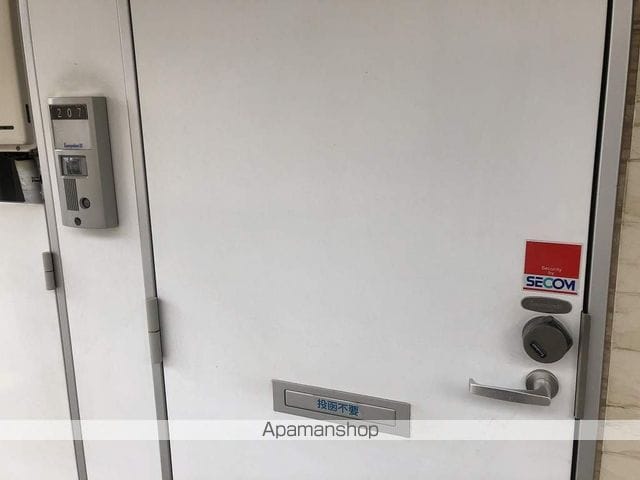 レオパレスストリームIIの玄関写真