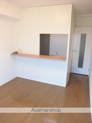 レオパレスカサフロール[2DK/49.68m2]のリビング・居間