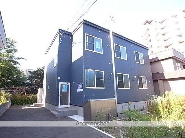 レオパレスメゾン 山 鼻の外観写真