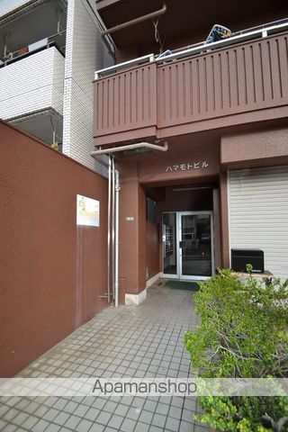 ハマモトビルの玄関写真