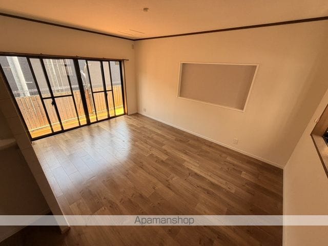 枚方市 2階建 築24年の内装写真
