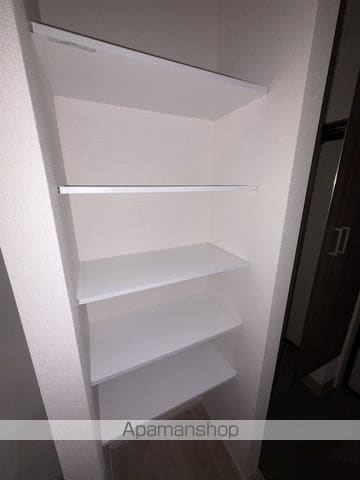 NOBLE RAFFINER 元町の内装写真