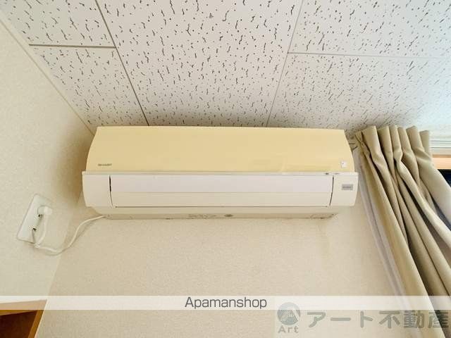 レオパレスラ プランタン IIの内装写真