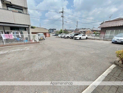 アーラ・ピッコロ[1K/30.46m2]の駐車場1