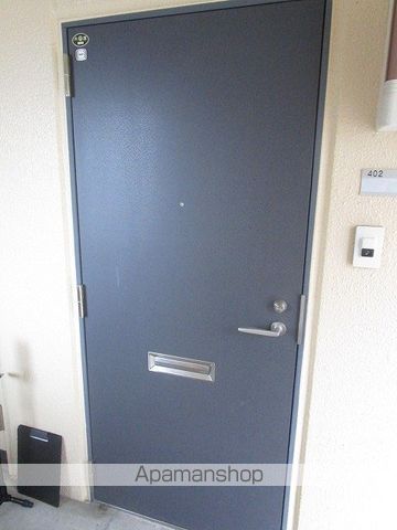 マンショングレイスの玄関写真