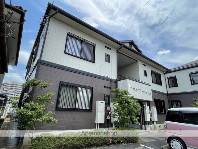 マルベリーハイツの外観写真
