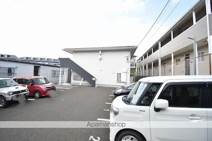 ルミエール荒巻中央[1K/27.57m2]の外観5