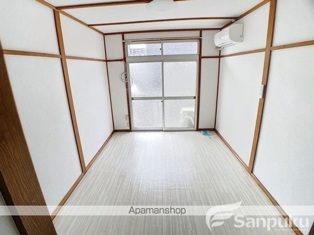 山越ハイツの内装写真