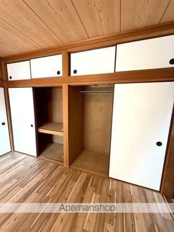 宮崎市 2階建 築39年の内装写真