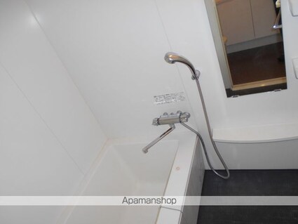 東京都中野区本町６丁目[1K/21.74m2]のバス