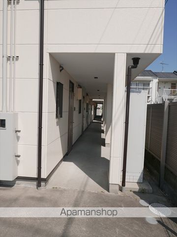 メゾン江園の玄関写真