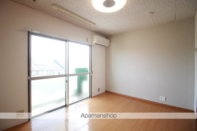 レクサス十日市IIの内装写真