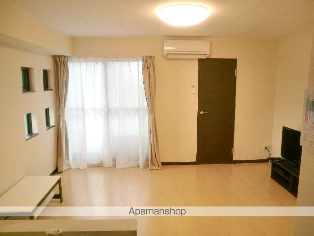 レオネクストルーエ キフネの内装写真