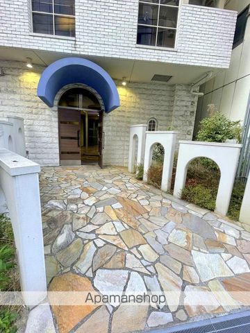 VILLA RIVIEREの玄関写真