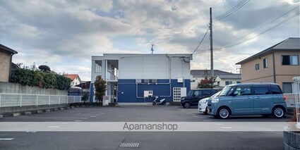 レオパレスプレミール[1K/22.35m2]の駐車場1