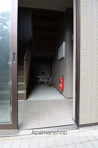 ハピネスの玄関写真