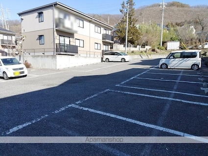 タウンプレミールＡ[2K/43.54m2]の駐車場
